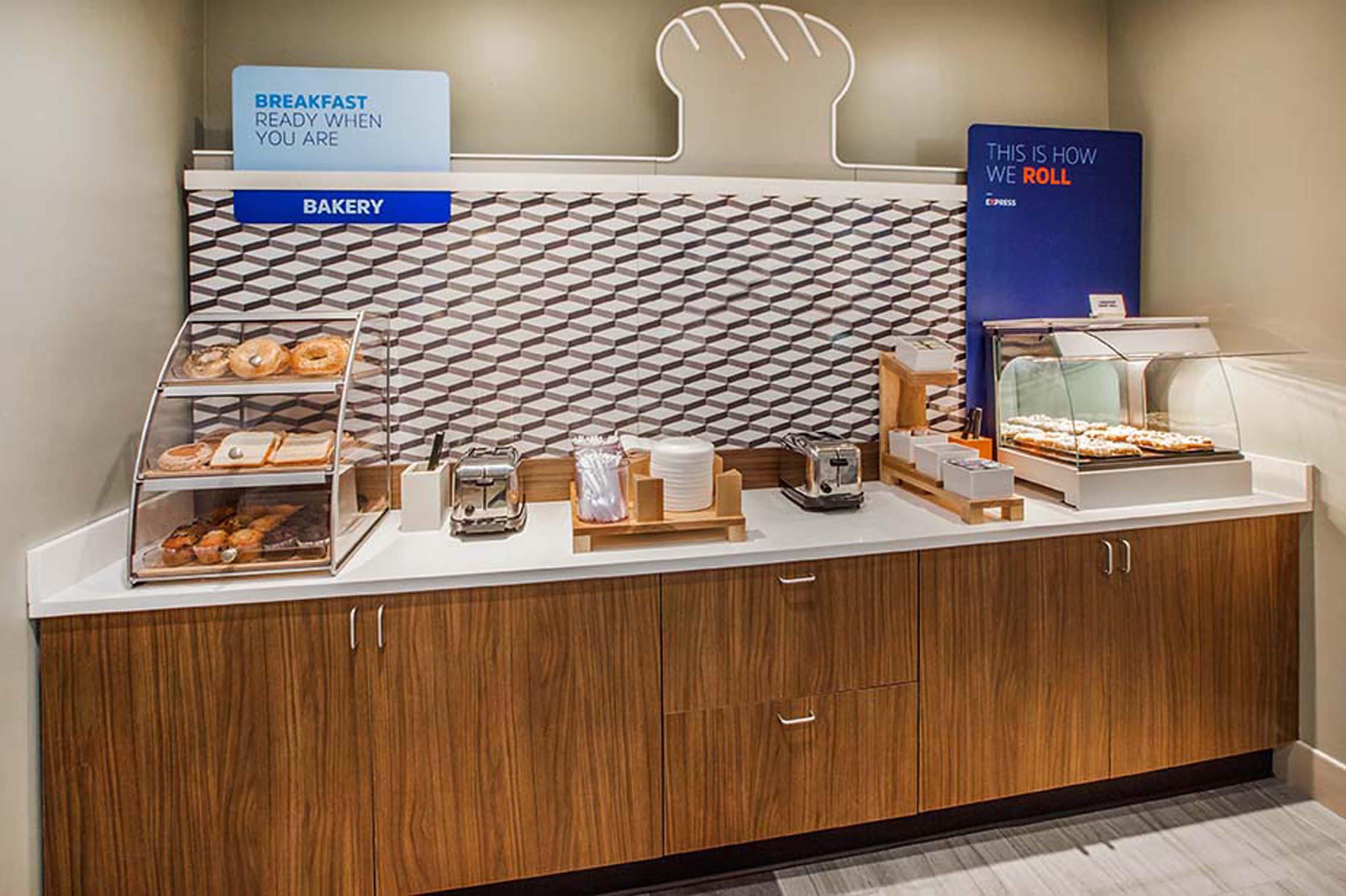 Holiday Inn Express & Suites Bonham By Ihg Exterior foto