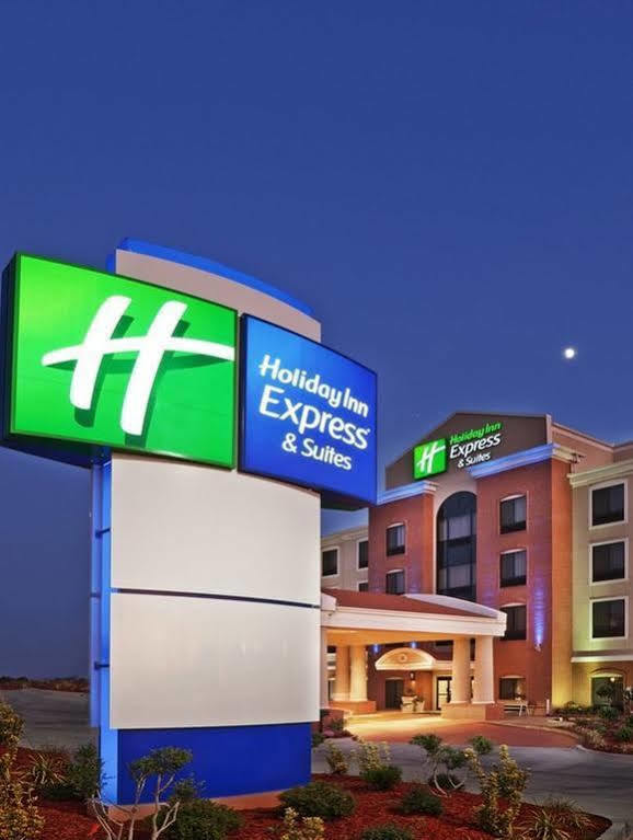 Holiday Inn Express & Suites Bonham By Ihg Exterior foto